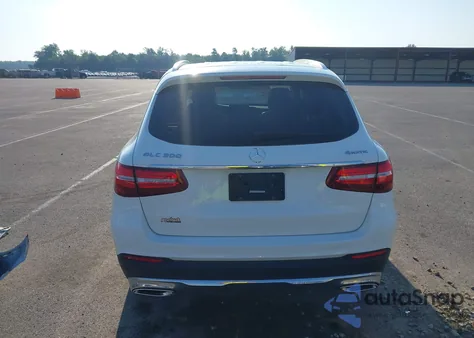 2018 Mercedes-Benz Glc 300 4Matic из США, поврежденный, VIN WDC0G4KB7JV033917